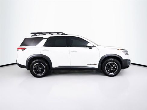 Used 2025 Nissan Pathfinder Rock Creek image 8