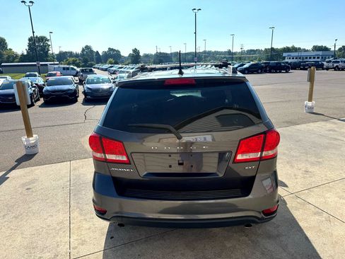 Used 2014 Dodge Journey SXT image 5
