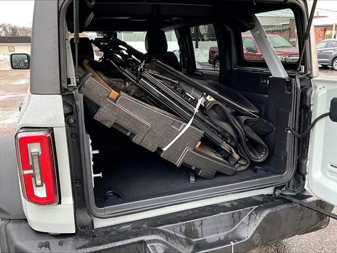 Used 2023 Ford Bronco Wildtrak image 16