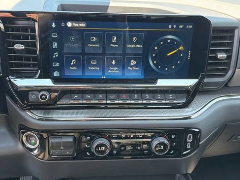 Used 2024 Chevrolet Silverado 1500 ZR2 w/ Technology Package AWD/4WD image 25