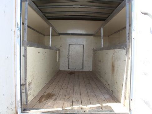 Used 2017 Chevrolet Express 3500 image 5