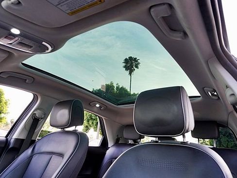 Certified 2024 Hyundai Ioniq 5 Limited RWD image 17