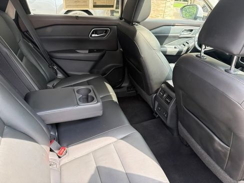 Used 2021 Nissan Rogue SL FWD image 34