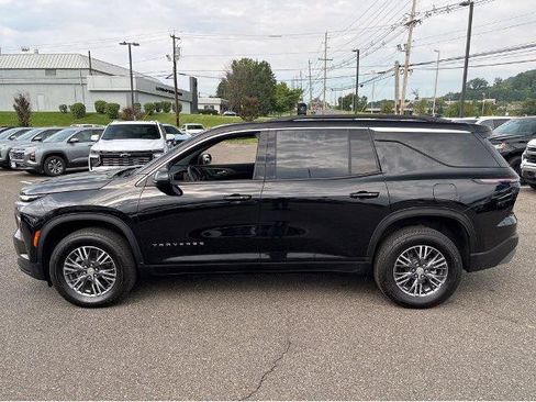 Used 2026 Chevrolet Traverse LT AWD/4WD image 15