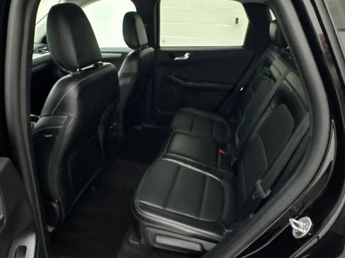 Used 2024 Ford Escape Platinum AWD/4WD image 40