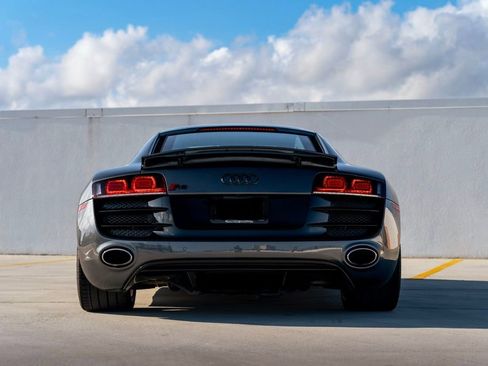 Used 2011 Audi R8 V10 AWD/4WD image 7