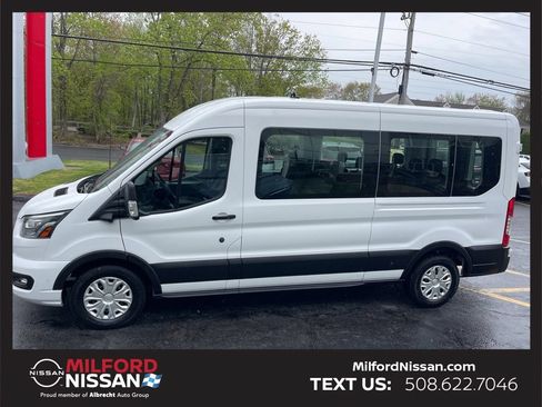 Used 2023 Ford Transit 350 XLT RWD image 2