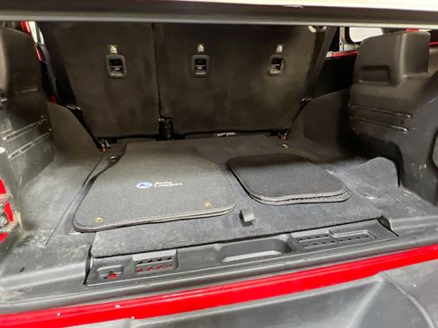 Used 2019 Jeep Wrangler Unlimited Sport S image 23