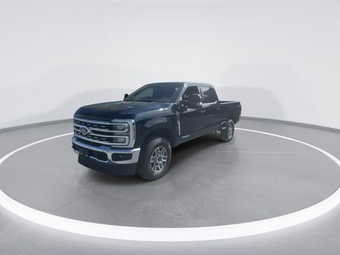 Used 2024 Ford F250 Lariat image 6