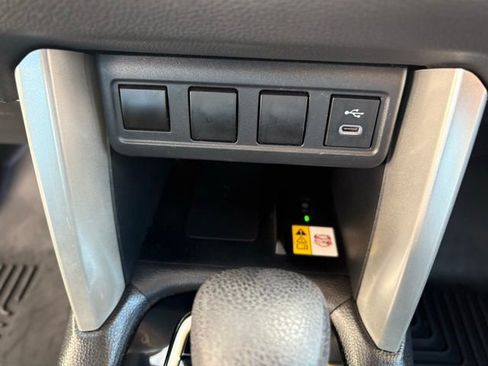 Used 2023 Toyota Corolla Cross LE image 16