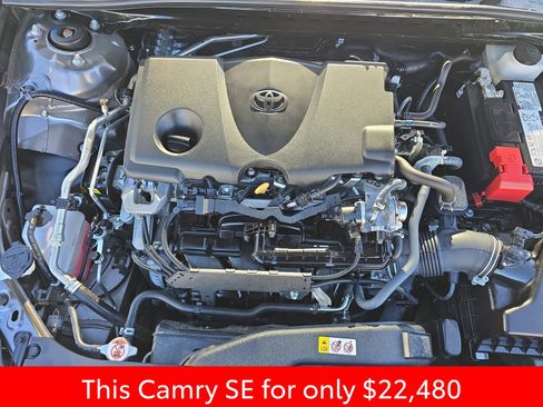 Used 2024 Toyota Camry SE image 36