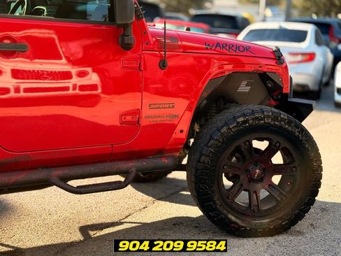 Used 2018 Jeep Wrangler Unlimited Sport AWD/4WD image 8
