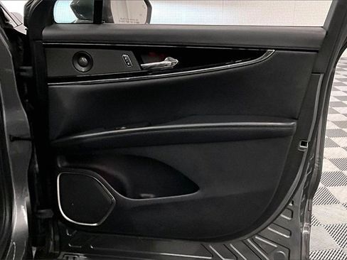 Used 2021 Lincoln Nautilus Reserve image 19