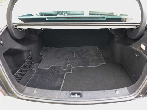 Used 2013 Mercedes-Benz C 250 Sedan image 31