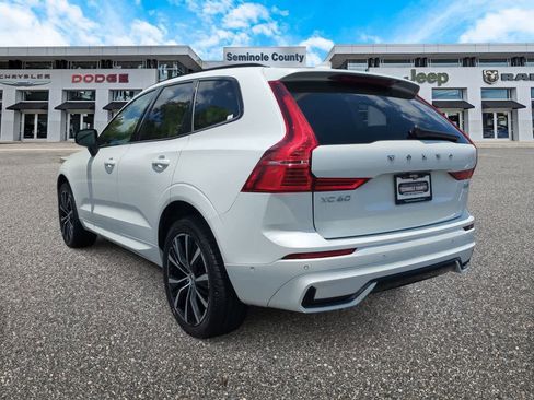 Used 2024 Volvo XC60 B5 Plus AWD/4WD image 6