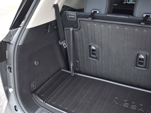 New 2026 Nissan Pathfinder Platinum w/ Accent Package FWD image 63