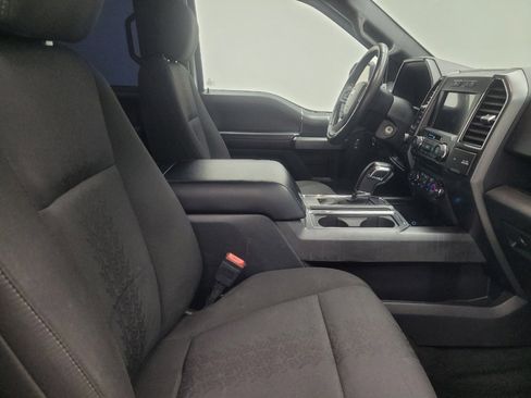 Used 2018 Ford F150 XLT w/ Equipment Group 302A Luxury AWD/4WD image 21