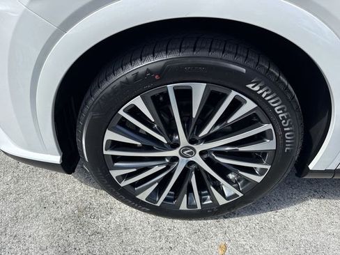 Used 2023 Lexus RX 350 Premium Plus w/ Cold Area Package FWD image 10