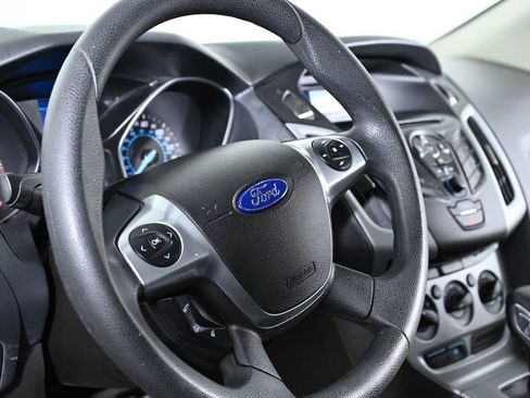 Used 2012 Ford Focus SE FWD image 10