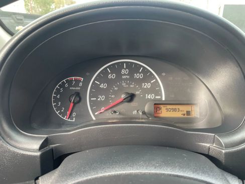 Used 2014 Nissan Versa S Plus image 12