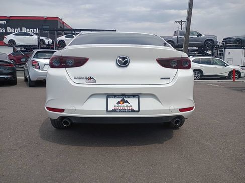 Used 2019 MAZDA MAZDA3 Sedan FWD image 6