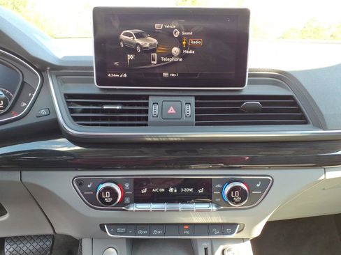 Used 2019 Audi Q5 2.0T Premium Plus w/ Premium Plus Package AWD/4WD image 20