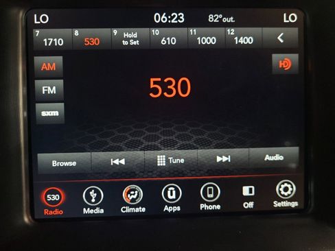 Used 2019 Dodge Charger SXT AWD/4WD image 25
