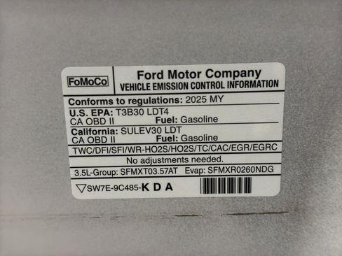Used 2025 Ford F150 Lariat AWD/4WD image 52