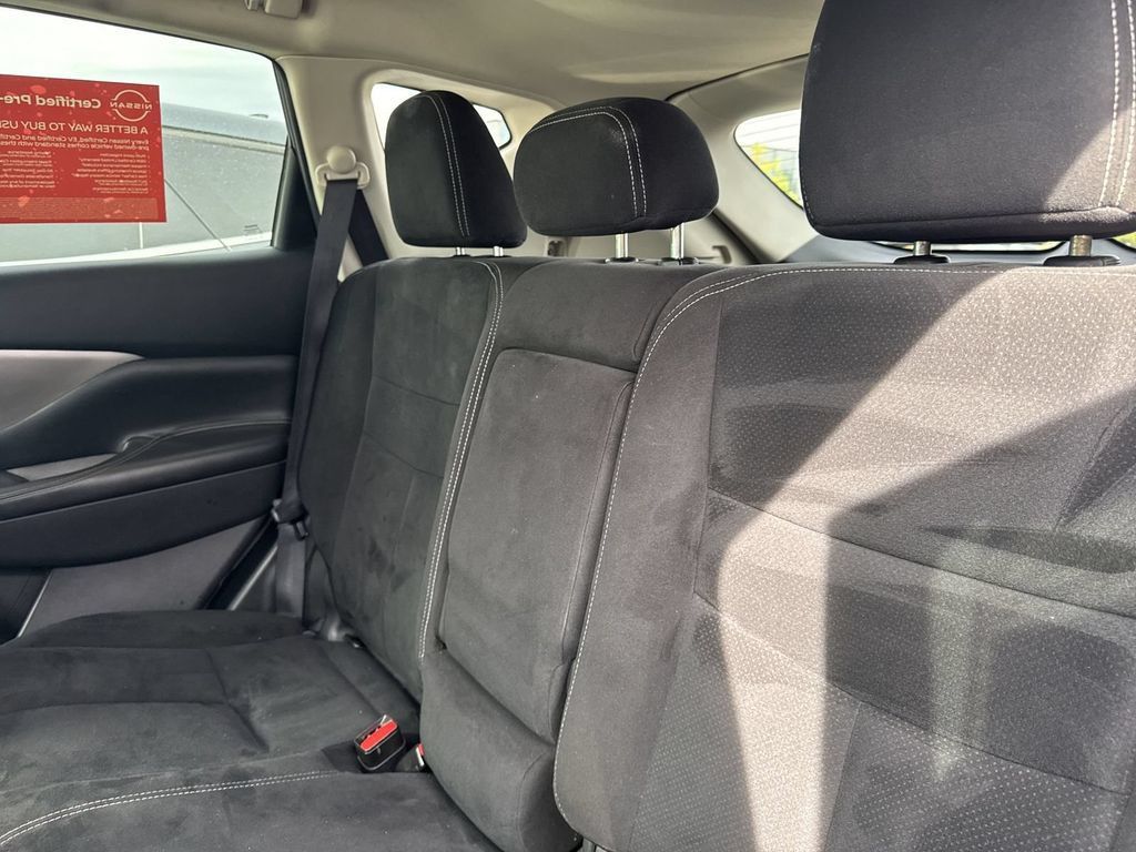Certified 2023 Nissan Murano S FWD image 19