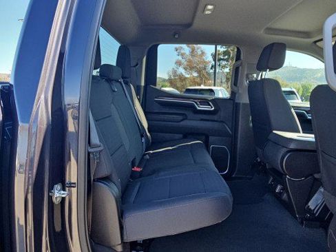 Used 2022 Chevrolet Silverado 1500 LT image 26