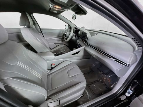 Certified 2025 Hyundai Elantra Sport FWD image 27