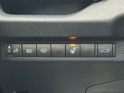 Used 2025 Toyota RAV4 XSE image 18