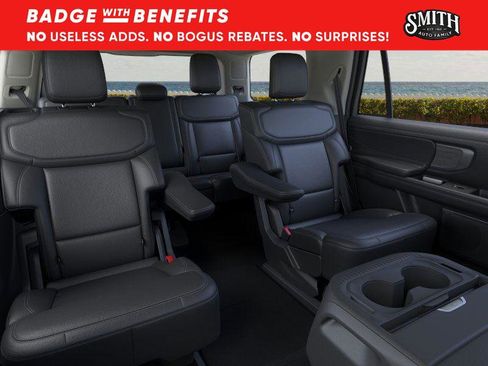 New 2025 Ford Expedition Platinum w/ Driver's Package image 12