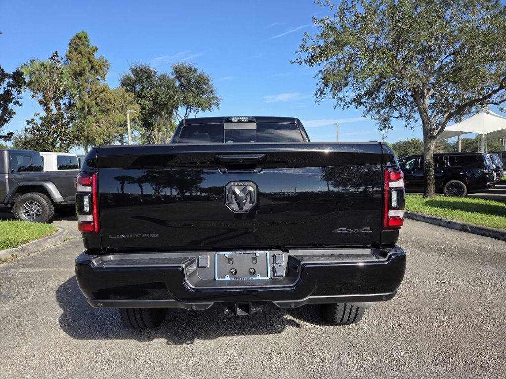 Used 2024 RAM 2500 Limited AWD/4WD image 6