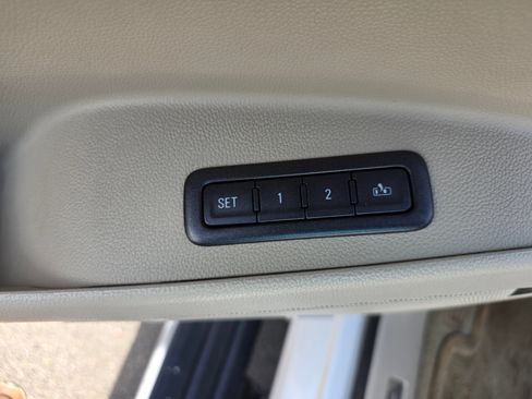 Used 2016 GMC Yukon Denali AWD/4WD image 24