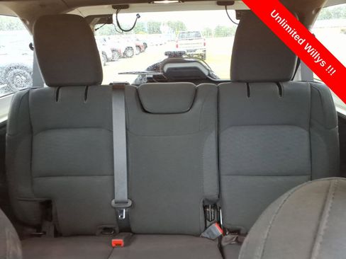 Used 2020 Jeep Wrangler Unlimited Sport AWD/4WD image 18