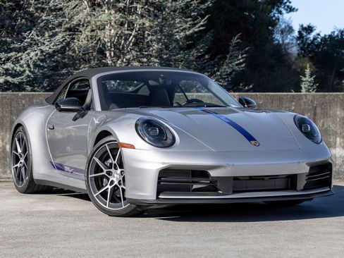 Certified 2026 Porsche 911 Carrera T RWD image 6