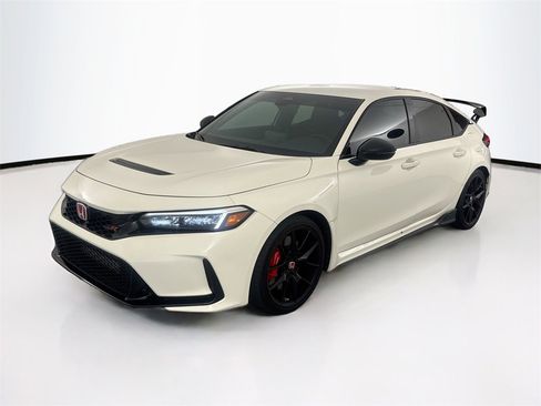 Used 2023 Honda Civic Type R image 1