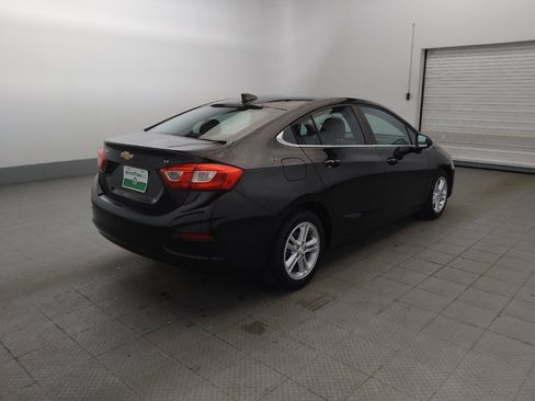 Used 2016 Chevrolet Cruze LT w/ Convenience Package FWD image 9