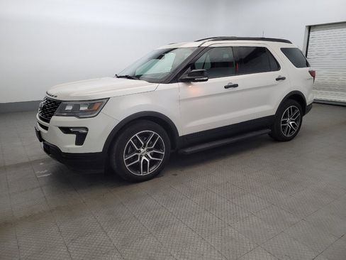 Used 2018 Ford Explorer Sport w/ Equipment Group 401A image 2