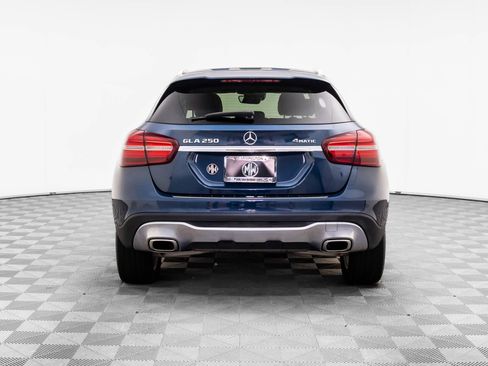 Used 2019 Mercedes-Benz GLA 250 4MATIC image 4