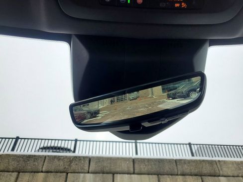 Certified 2024 Cadillac Escalade ESV Sport w/ LPO, ONYX Package image 38