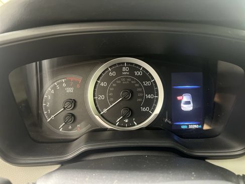 Used 2022 Toyota Corolla LE w/ LE Convenience Package FWD image 26