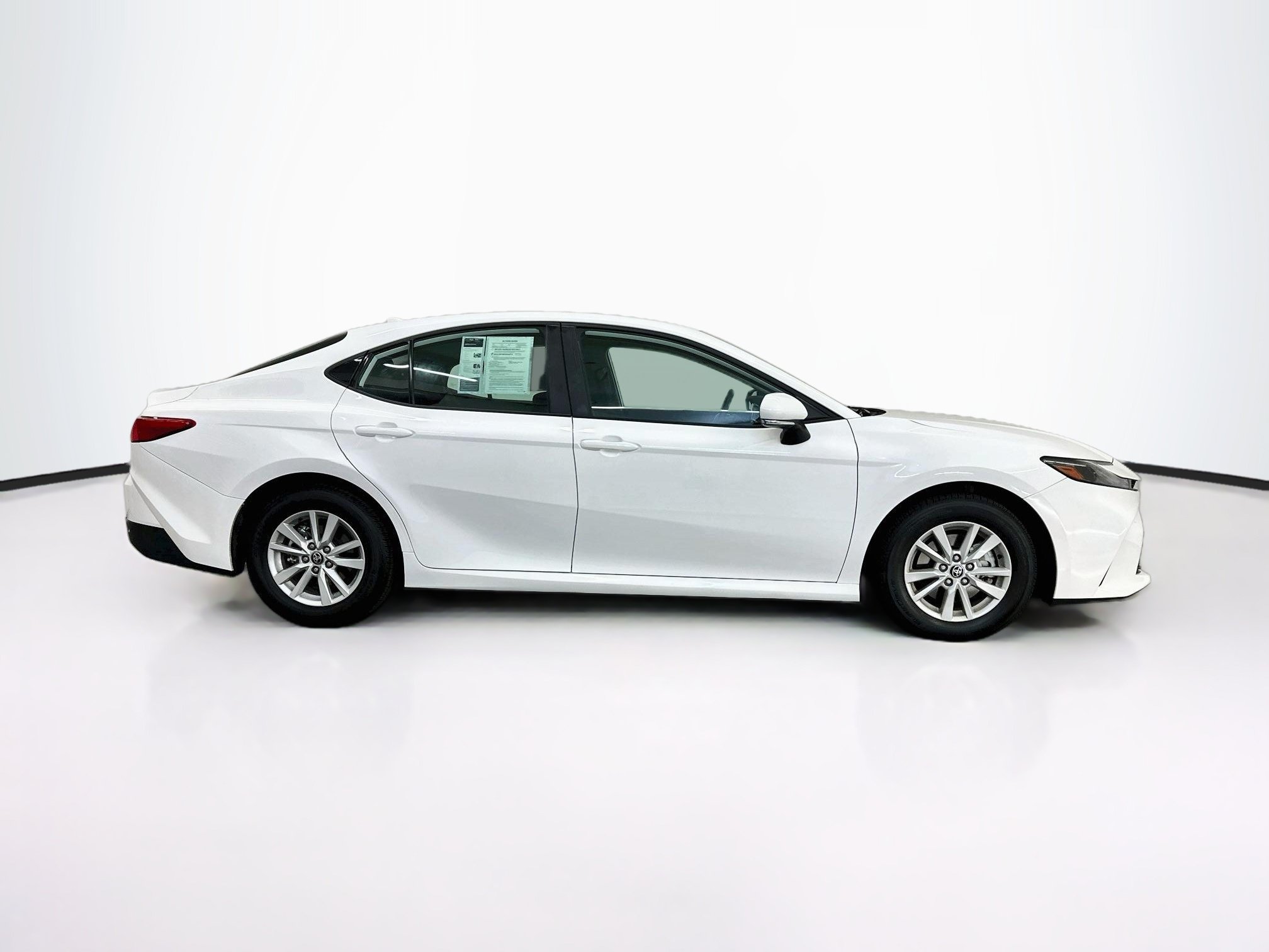 Used 2026 Toyota Camry LE FWD image 10