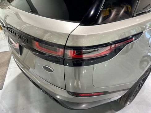 Used 2019 Land Rover Range Rover Velar R-Dynamic SE AWD/4WD image 29