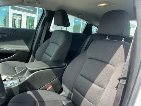 Used 2024 Chevrolet Malibu LS w/ Driver Confidence Package FWD image 12