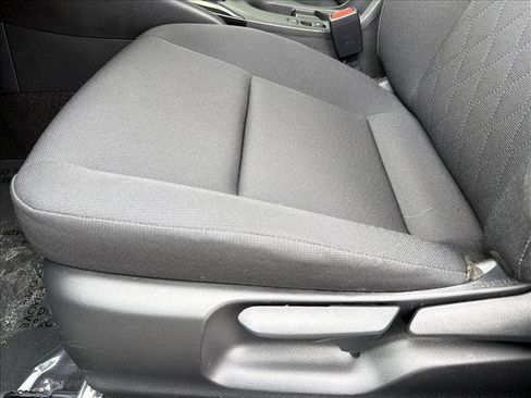 Used 2025 Toyota Corolla LE image 12