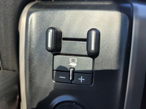 Used 2015 GMC Sierra 3500 Denali w/ Duramax Plus Package image 21