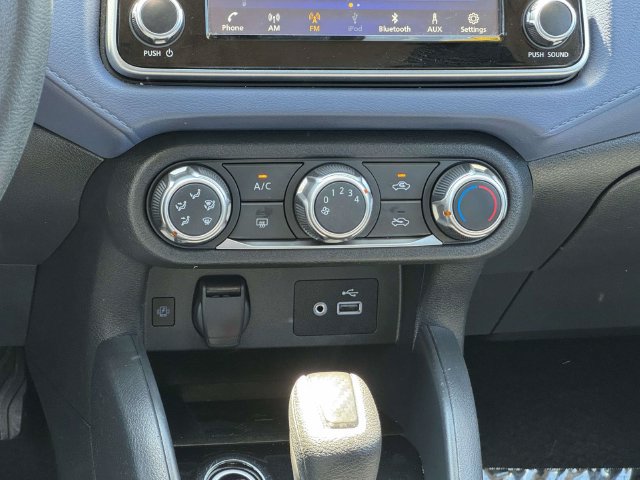 Used 2024 Nissan Versa SV FWD image 17