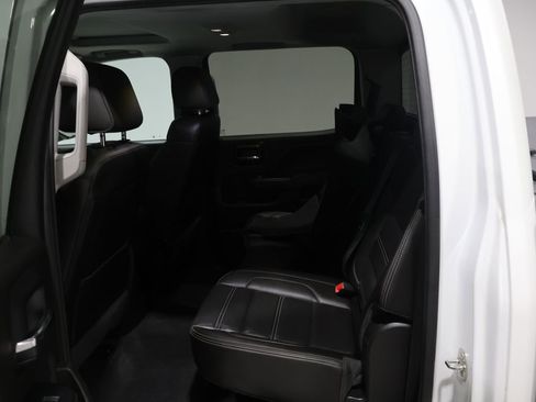 Used 2018 GMC Sierra 1500 Denali image 17